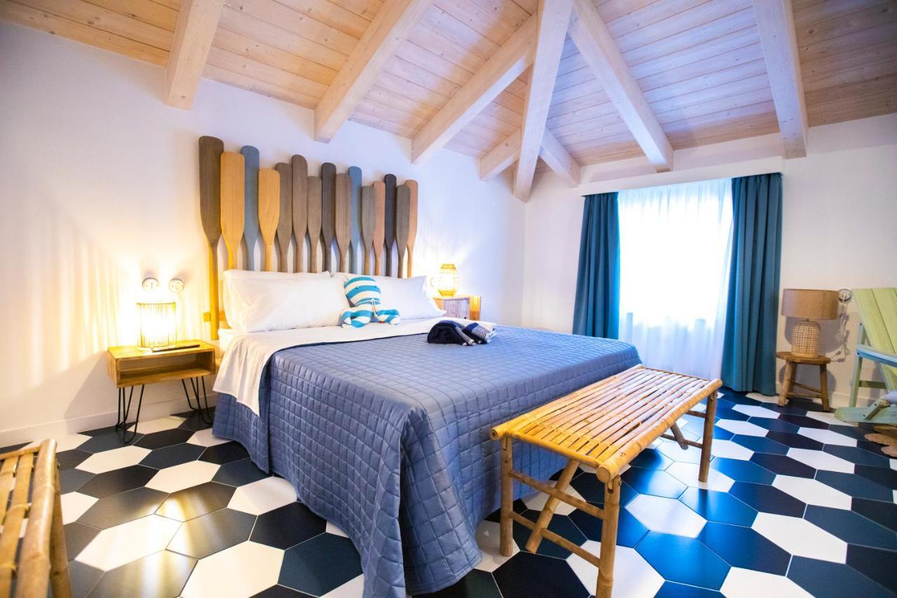 Suitetti Camere&Relax Сан-Нікола-Арчелла Екстер'єр фото