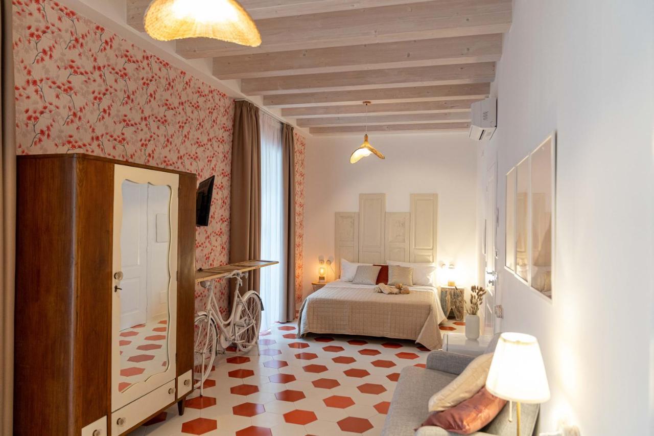 Suitetti Camere&Relax Сан-Нікола-Арчелла Екстер'єр фото