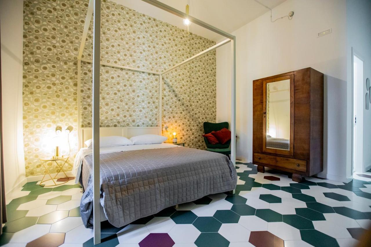 Suitetti Camere&Relax Сан-Нікола-Арчелла Екстер'єр фото